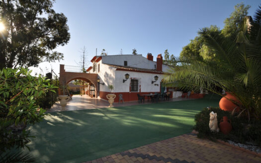 6 Bed House for Sale in Fortuna, Murcia