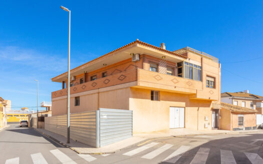 4 Bed House for Sale in La Union, Murcia
