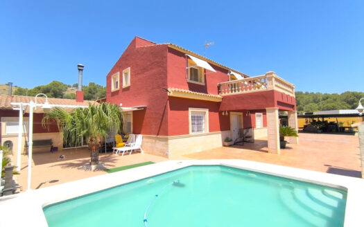 6 Bed House for Sale in Yecla, Murcia