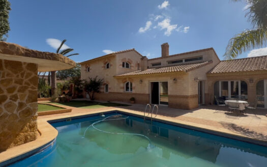 6 Bed House for Sale in Cartagena, Murcia