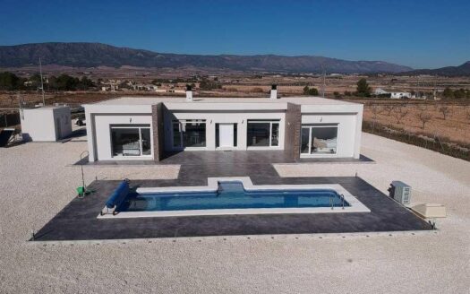 3 Bed Villa for Sale in Pinoso, Murcia
