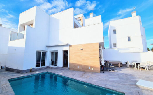 3 Bed House for Sale in San Pedro del Pinatar, Murcia