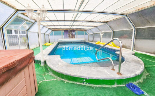8 Bed House for Sale in Los Alcazares, Murcia