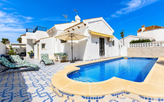 4 Bed House for Sale in Los Alcazares, Murcia