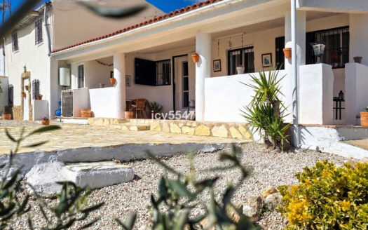4 Bed House for Sale in Fortuna, Murcia